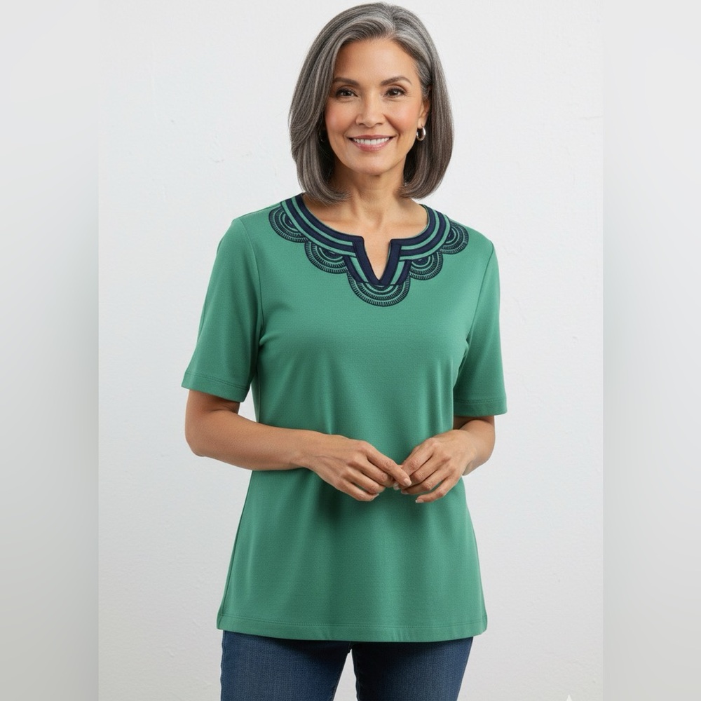 💚Allison Daley Green Embroidered Top Size 1X Elegant & Easygoing